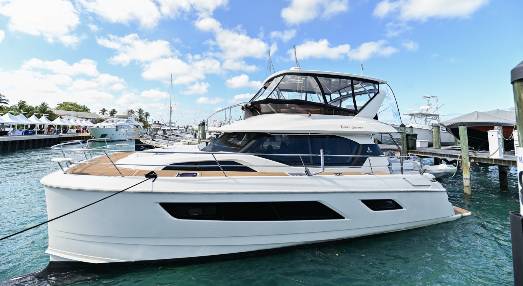 Beach Boomer, 42' Aquila