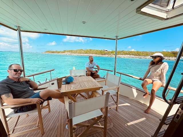 The saloon aboard Buccara XV