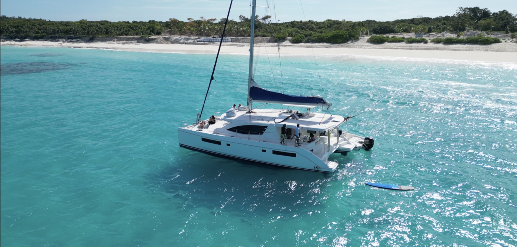 Clicquot, 48' Leopard